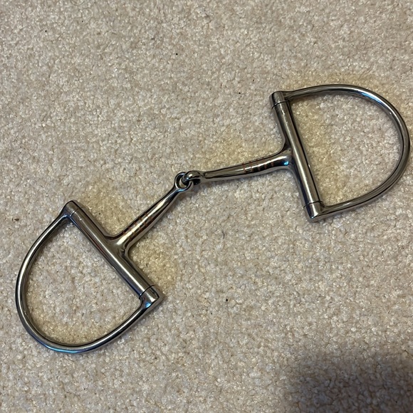 GUC Stainless Steel D-ring Snaffle Bit - 4.75" - Picture 2 of 3